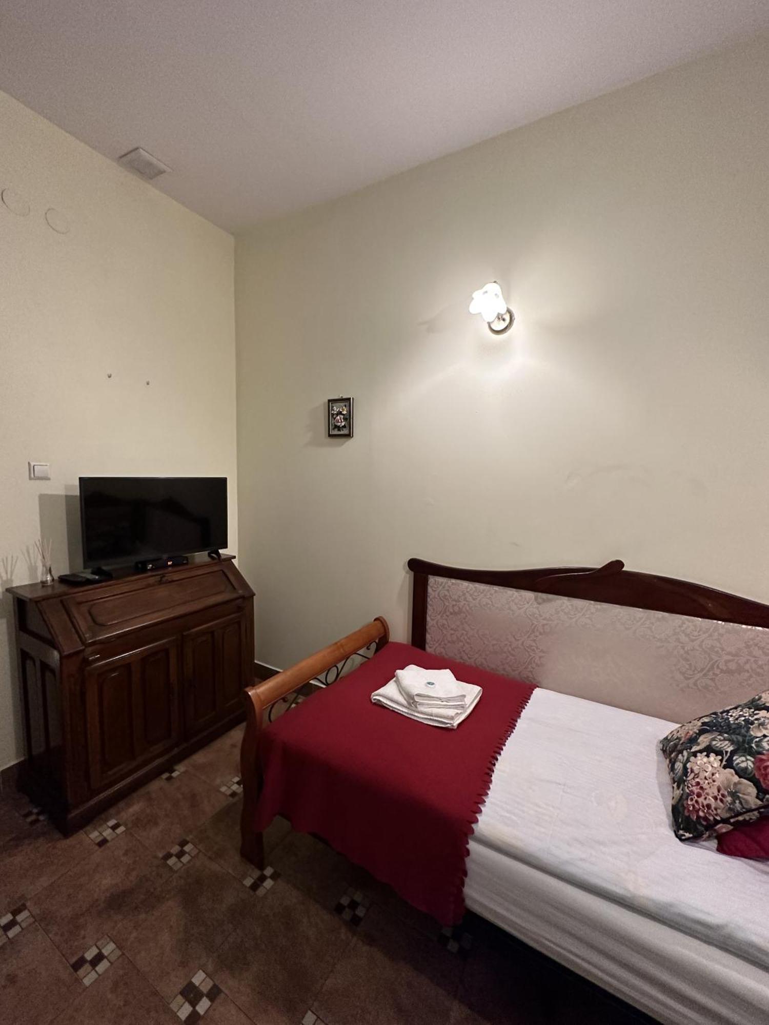 Palac Tarnowskich Hotel & Restauracja & Spa Ostrowiec Świętokrzyski エクステリア 写真