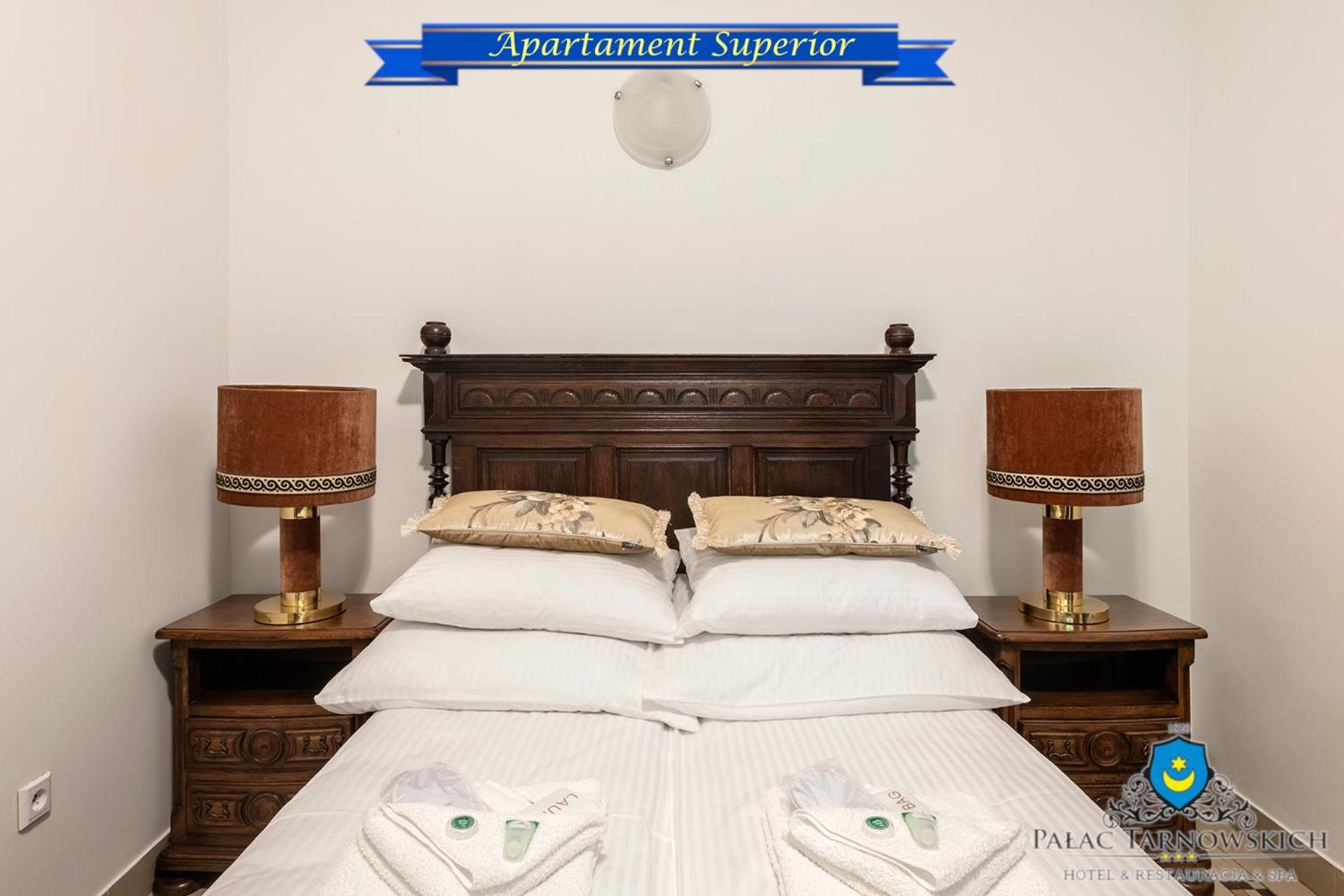 Palac Tarnowskich Hotel & Restauracja & Spa Ostrowiec Świętokrzyski エクステリア 写真