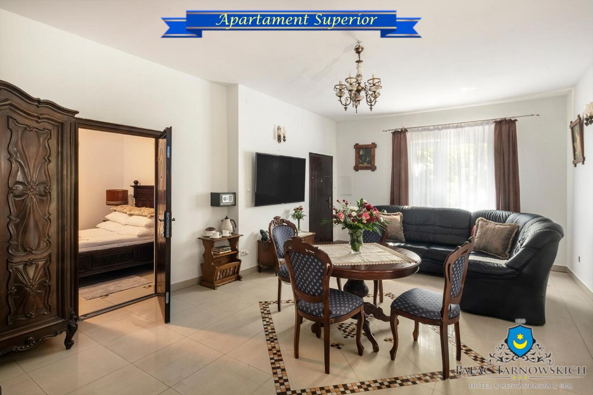 Palac Tarnowskich Hotel & Restauracja & Spa Ostrowiec Świętokrzyski エクステリア 写真