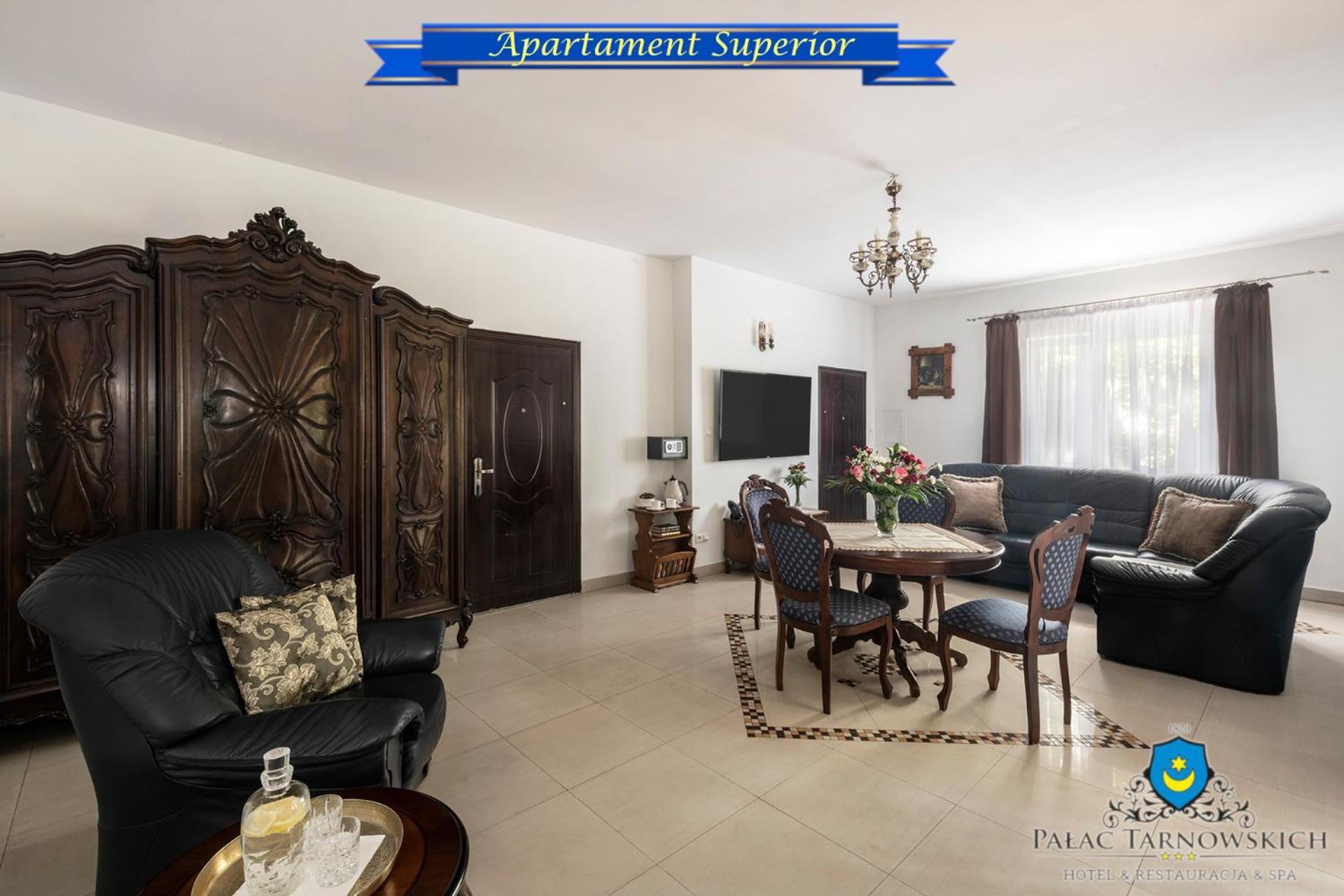 Palac Tarnowskich Hotel & Restauracja & Spa Ostrowiec Świętokrzyski エクステリア 写真