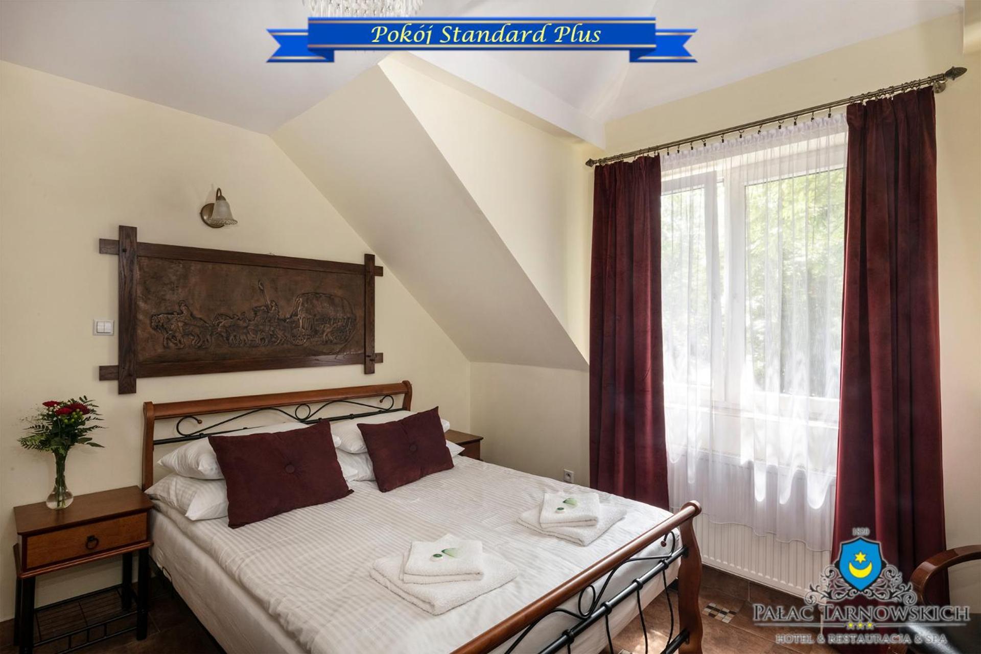 Palac Tarnowskich Hotel & Restauracja & Spa Ostrowiec Świętokrzyski エクステリア 写真