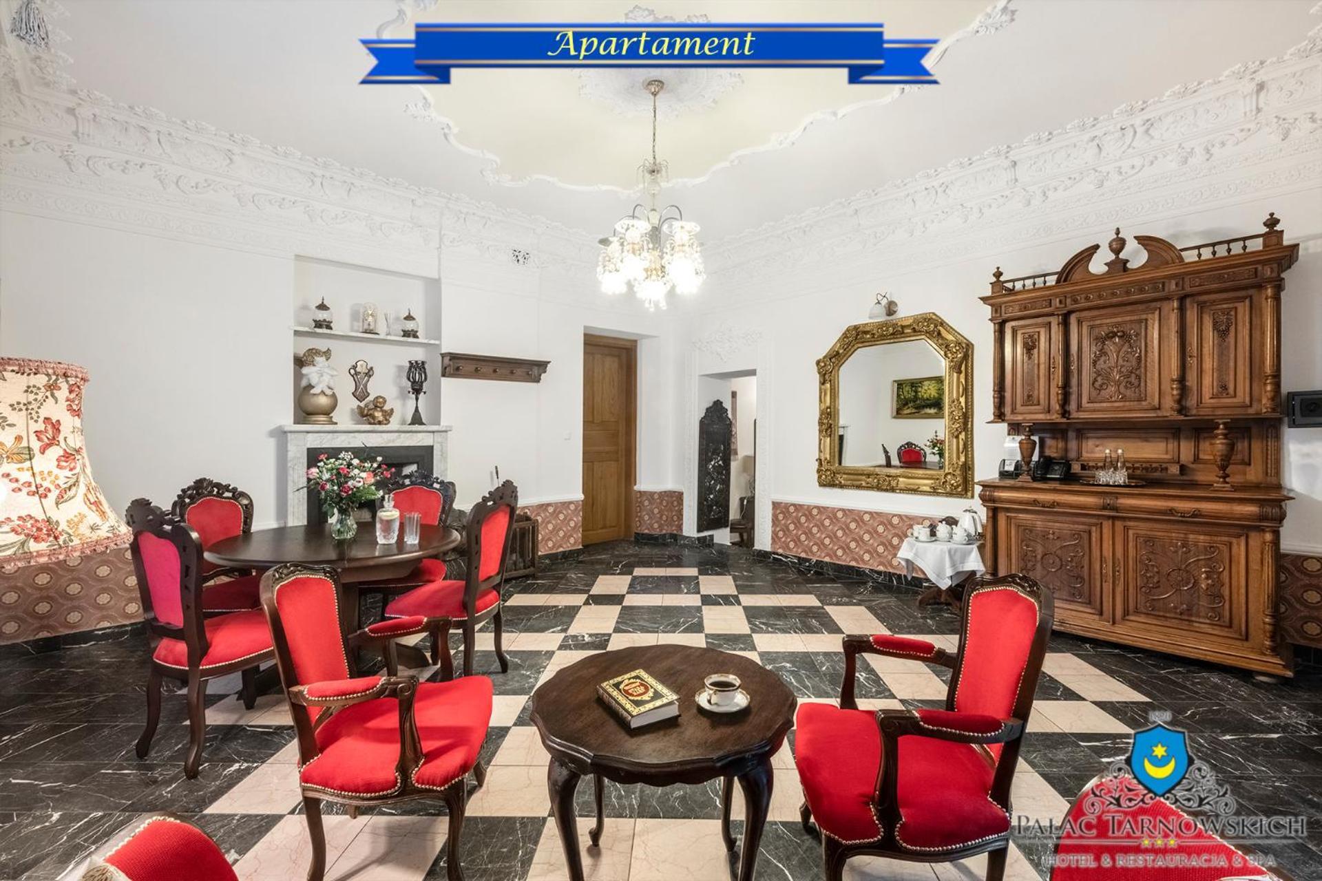 Palac Tarnowskich Hotel & Restauracja & Spa Ostrowiec Świętokrzyski エクステリア 写真