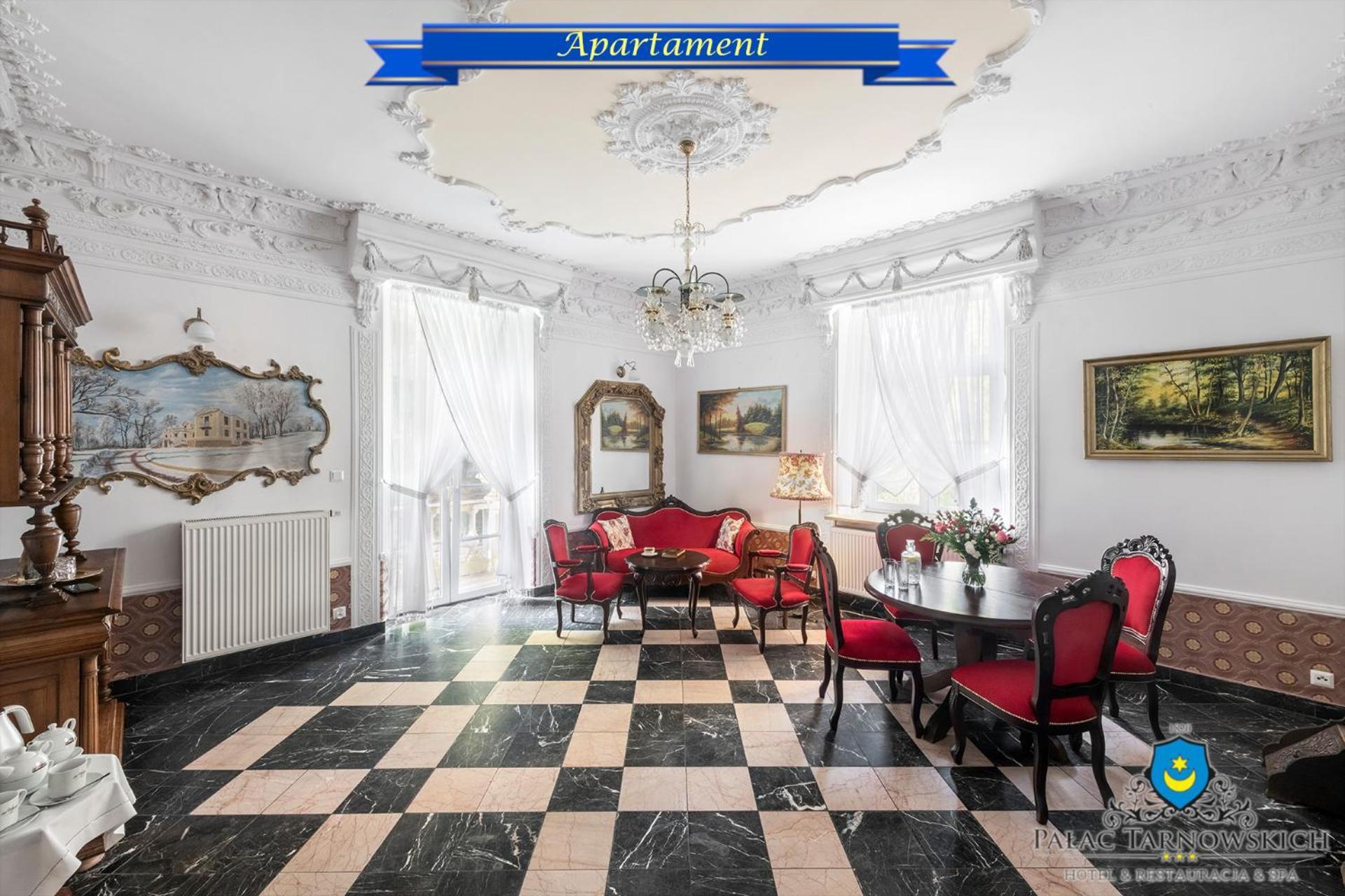 Palac Tarnowskich Hotel & Restauracja & Spa Ostrowiec Świętokrzyski エクステリア 写真