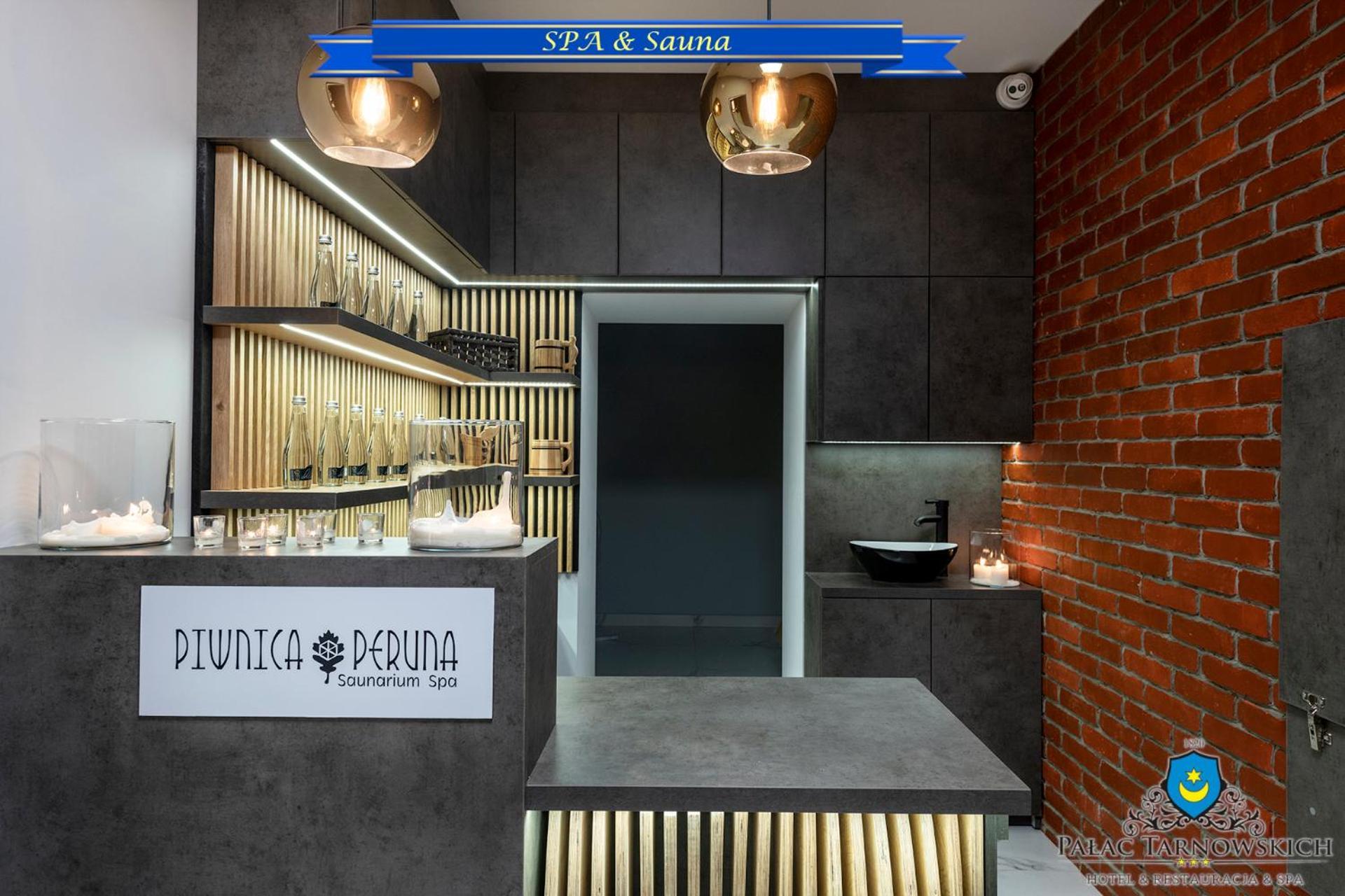 Palac Tarnowskich Hotel & Restauracja & Spa Ostrowiec Świętokrzyski エクステリア 写真